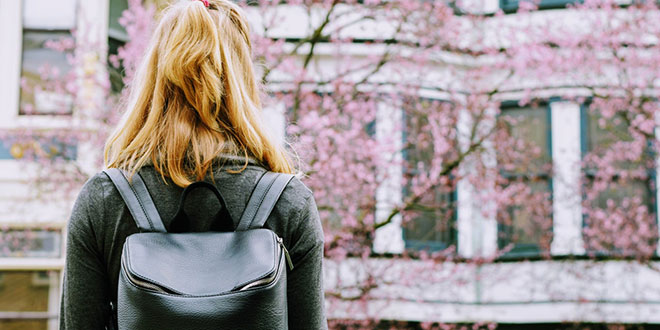 backpack-fashion-girl-leather-bag