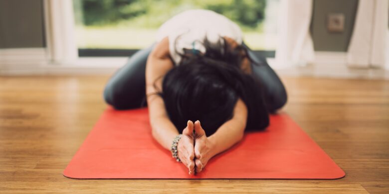 Yoga-Mat-Stretch-Workout-Exercise-Fitness